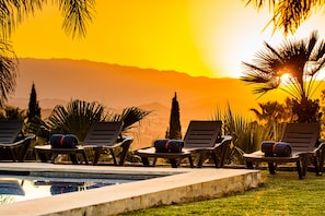 Finca with garden and pool well connected | Cubo's Holiday Homes