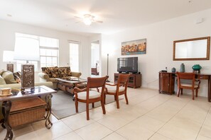 Spacious & Comfortable areas to enjoy with family!