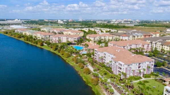 Superior Condos at Vista Cay Resort!