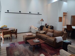 Great Room / Dining