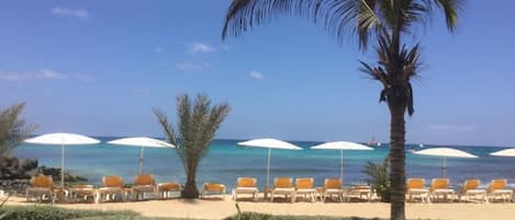 View from Patio, beautiful Atlantic Ocean and Santa Maria beach 
Porto Antigo 2