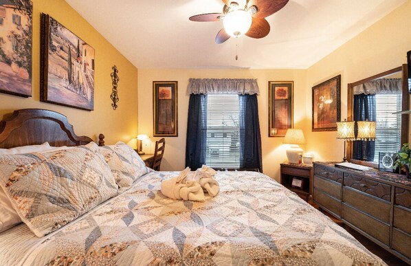 Comfortable Queen size bed with 4 pillows and nice Smart tv 