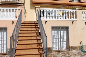 Façade