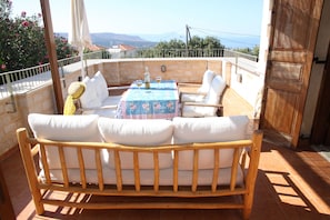 The veranda with the seaview.