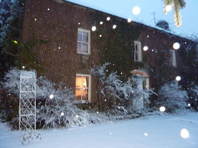 Cullintra House - country escape CHRISTMAS AND NEW YEAR AVAILABLE !