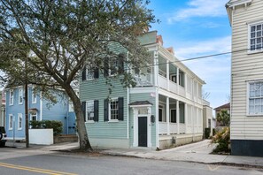 Sabal House | Next to Cannon Green and Veggie Bin