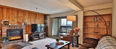 Welcome to our three bedroom Mountain Green condo, just steps to Killington Resort.