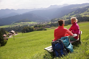 Wandern in Schwarzenberg mit Ausblick