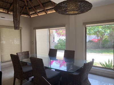 Good Vibe Manzanillo House with private pool outdoor livingroom, one floor.