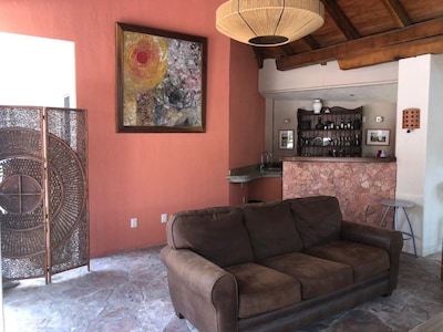 Good Vibe Manzanillo House with private pool outdoor livingroom, one floor.
