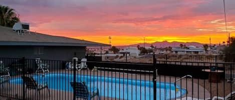 Lake Havasu City Vacation Rental | 1BR | 1BA | 450 Sq Ft | Stairs Only Access