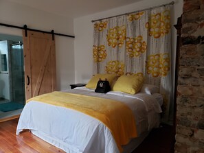 The Sunflower bedroom with king size Comfort Air bed