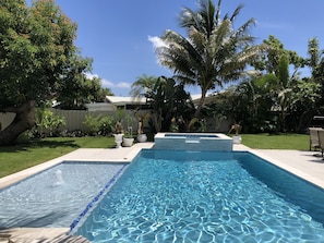 Private Heated Pool with Sun shelf & Hot Tub