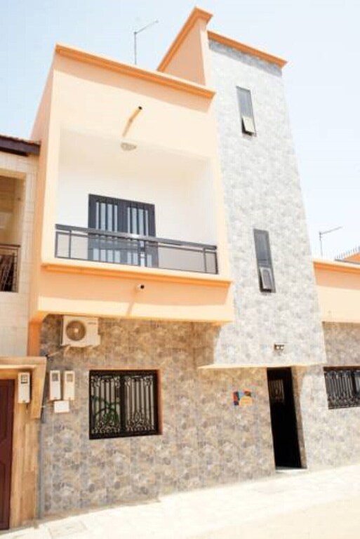 Guediawaye Sn Location De Vacances A Partir De 18 Nuit Abritel