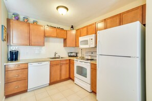 Kitchen | Cooking Basics | Keurig Coffee Maker