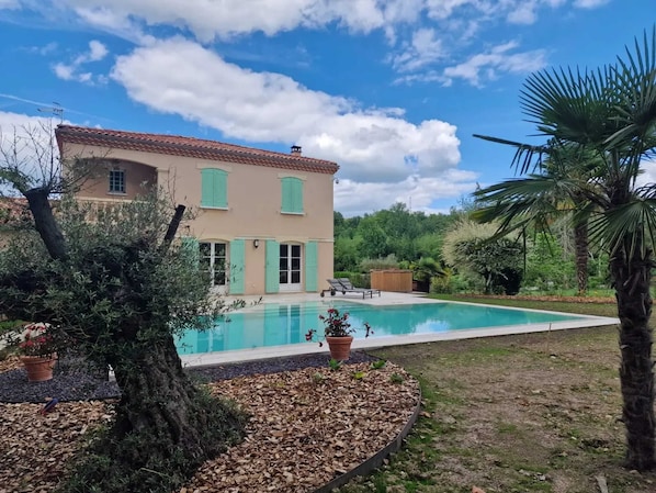 Vue sur piscine