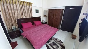 Brdroom with AC and TV