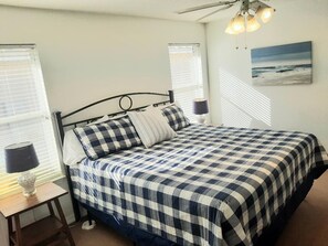 King Master 1. Walk in closet, ensuite bath with garden tub and shower. TV.