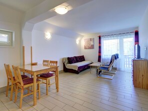 Fussboden, Flooring, Decke, Holzboden, Hartholz, Stuhl, Wohnzimmer, Laminatboden