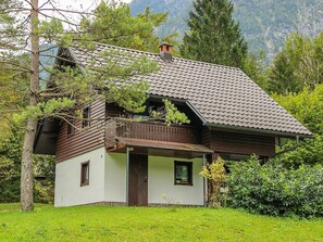 Haus, Dach, Hütte, Eigentum, Zuhause, Gebäude, Die Architektur, Baum, Bauernhaus, Ländliches Gebiet