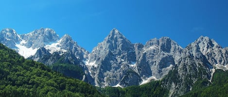 Mountainous Landforms, Mountain, Mountain Range, Sky, Nature, Natural Landscape, Ridge, Alps, Wilderness, Hill Station