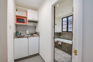 Kitchenette is perfect for preparing a surprise breakfast
