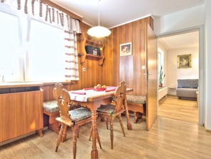 Pièce, Propriété, Meubles, Bâtiment, Sol, Design Intérieur, Immobilier, Parquet, Dur, Maison