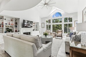 Spacious Living Room at 11 Cartgate