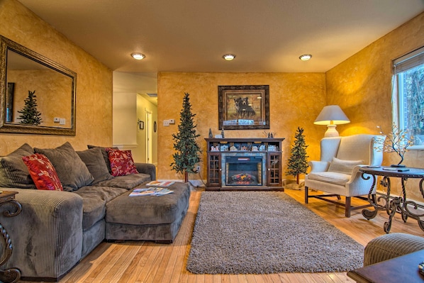Lakewood Vacation Rental | 2BR | 2BA | 1,500 Sq Ft | Step-Free Access