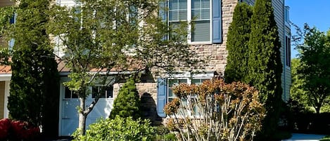 End unit townhome with parking for three vehicles