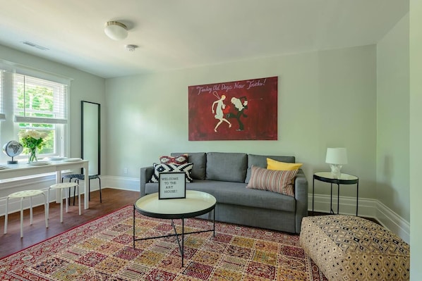"The apartment itself was clean and sunny and cheerful with a full kitchen, bath and two bedrooms plus a sofa in the living room that was comfy. And our host was very responsive when I had a few small questions." - John, 5 Star Review