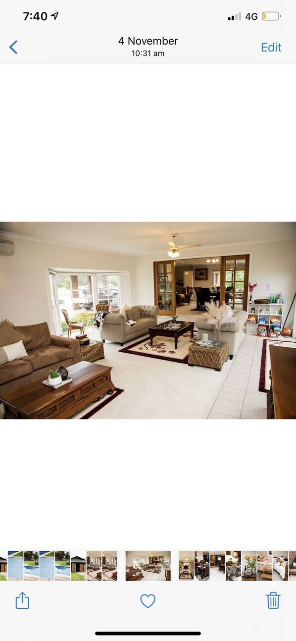 Lounge area