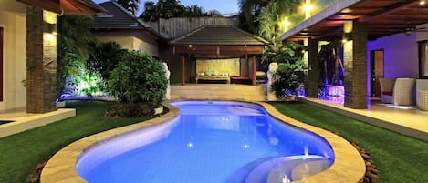 Villa 5 BR Seminyak, Bali