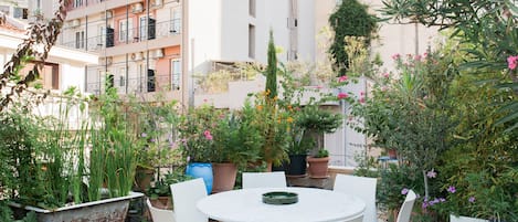 Roof top terrace