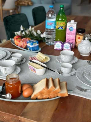 Breakfast meal