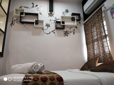 Beautiful Rooms Surrounded by Nature in heart of Mysore