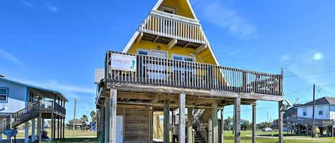 Surfside Beach Vacation Rental | 2BR | 1BA | 650 Sq Ft | Stairs Required