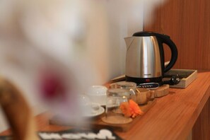 Kaffee und/oder Kaffeemaschine
