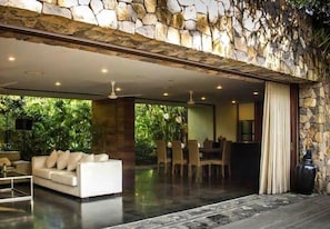 Georgeous 4 Bedroom Seminyak