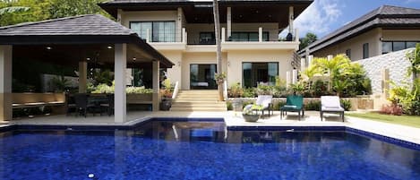 Emerald Villa and Swimming Pool