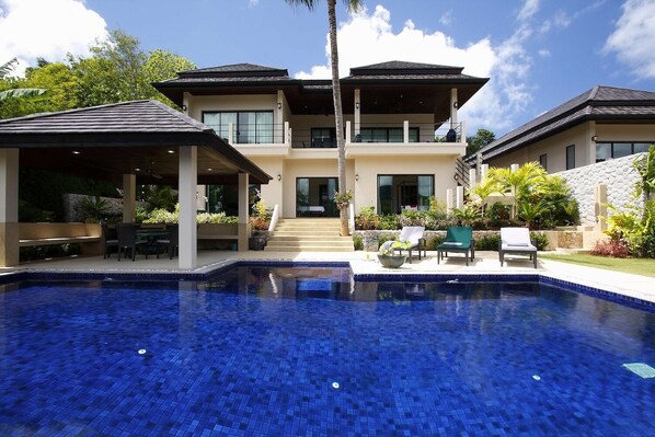 Emerald Villa and Swimming Pool