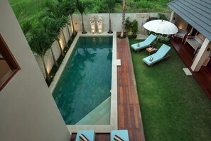 Luxury 4 Bedroom Villa Near Canggu Club