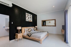 Luxury 5 Bedroom Villa Heart Of Seminyak