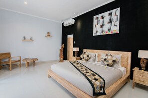 Luxury 5 Bedroom Villa Heart Of Seminyak