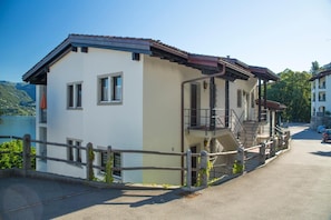 Picture 4