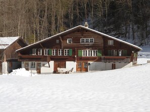Exterior view in winter