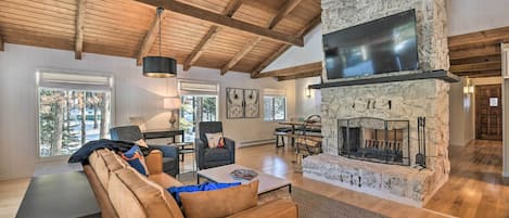 Angel Fire Vacation Rental | 4BR | 2.5BA | 2,400 Sq Ft | Stairs Required