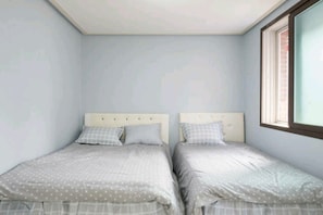 Near Airport&Near Hongdae&Gangnam