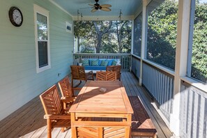 Screened Porch 2