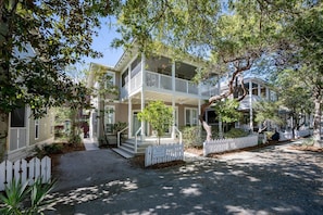 Exterior (2)